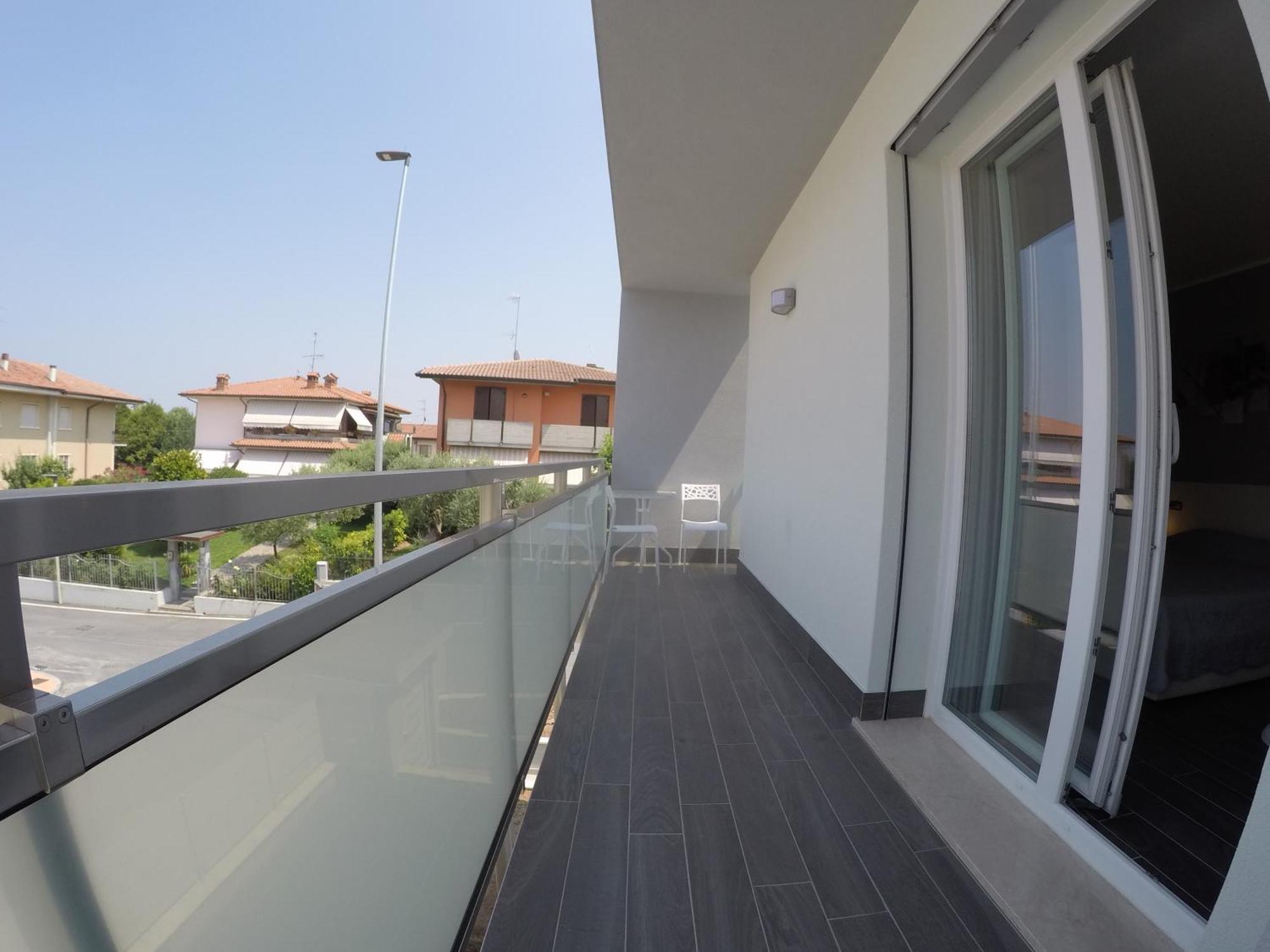 דסנזאנו דל גארדה B&B Villa Del Lago מראה חיצוני תמונה