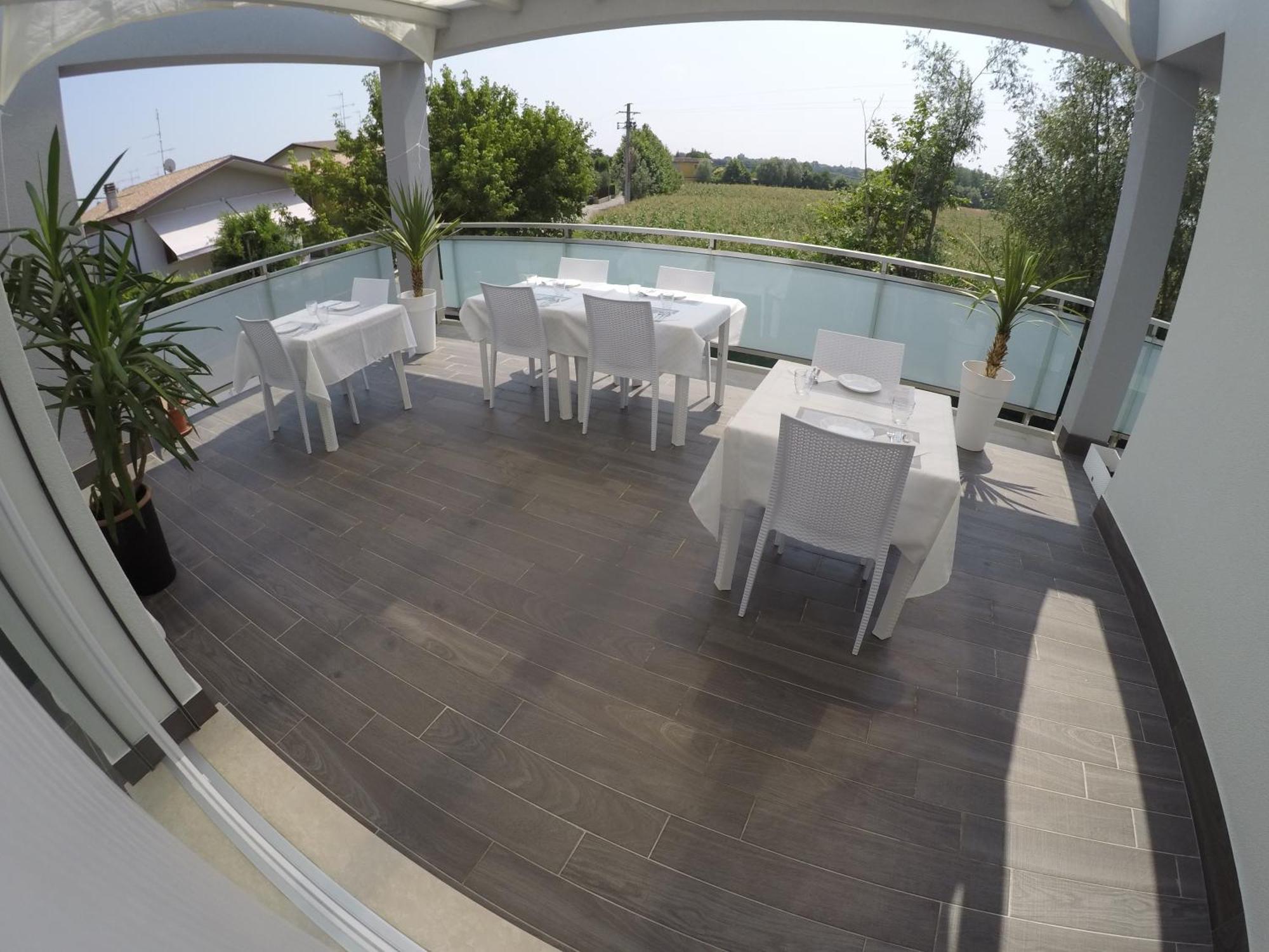 דסנזאנו דל גארדה B&B Villa Del Lago מראה חיצוני תמונה